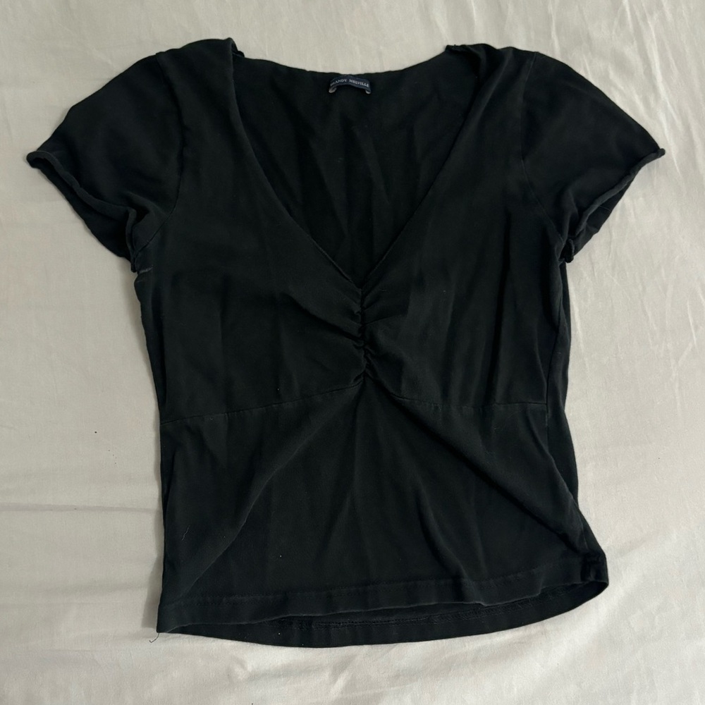 Black brandy Melville tee shirt